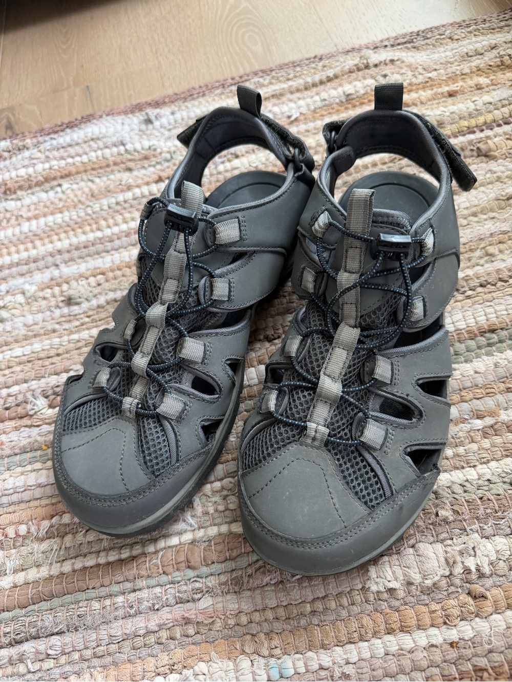 Lands End Grey Water Shoes/Hiking Sandals, size 9